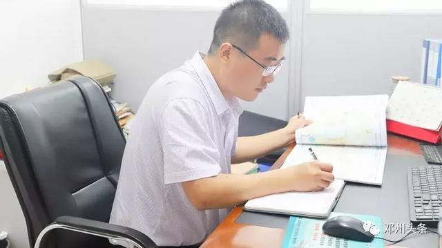 用心点亮万家灯火——记邓州市供电公司发展建设部主任助理王磊