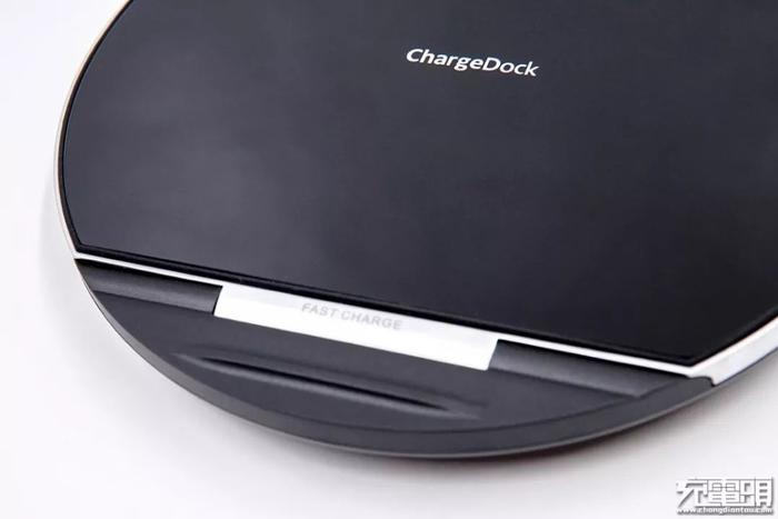 拆解报告：WEPOR ChargeDock X翻盖式无线充电器