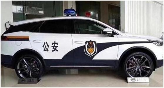 中国警车，用上最新国产车型，霸气值立马飙升