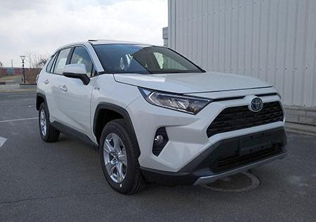 一汽丰田全新一代RAV4亮相工信部，尺寸相比现款大幅提升