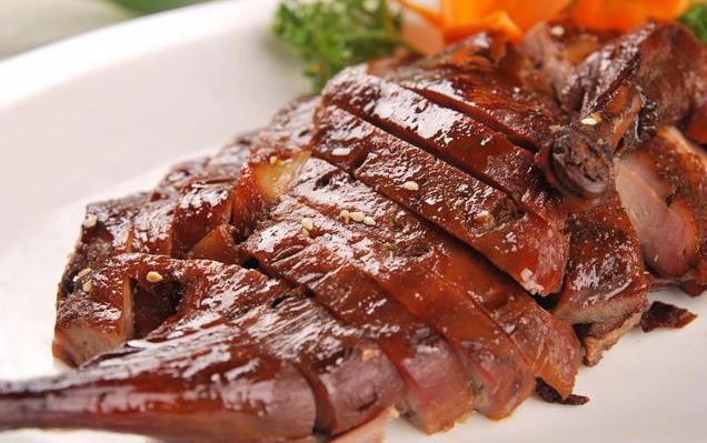 风靡大江南北的汉族风味小吃，湖南一绝“酱板鸭”的正宗做法
