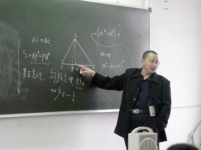 江苏“数学帝”葛军，他是教育家，却因高考数学“背锅”9年