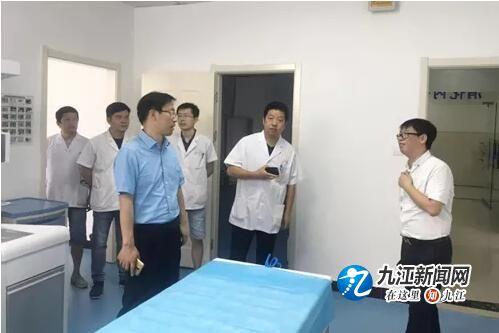 九江学院附属医院专家走进向阳街道社区卫生服务中心义诊