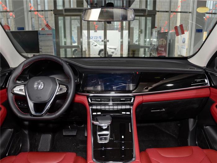十万元级SUV，哪一款车的内饰最符合你对豪车的幻想？
