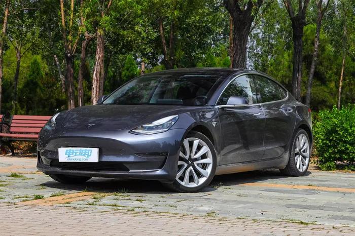 实测大跌眼镜！特斯拉Model 3全驱长续航版成绩出炉 | EVRI续航评测