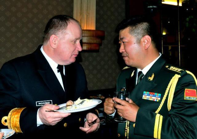 我国驻外武官是什么级别的军官?