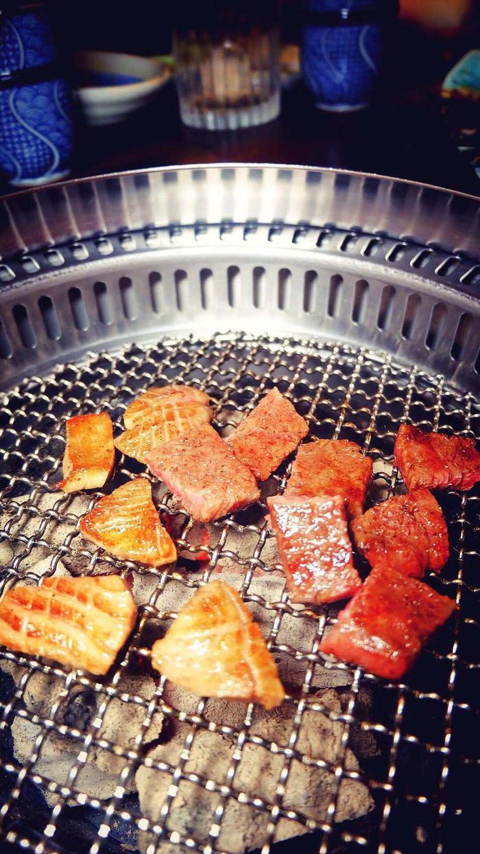 万葉日式烧肉勾魂新菜，“鲜”透了这个夏天