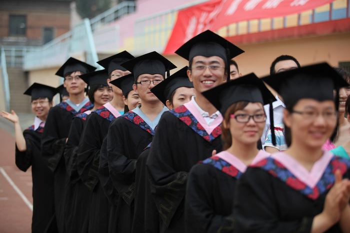 极具实力的26所考研大学，王牌专业不输清北，毕业薪资一样吃香