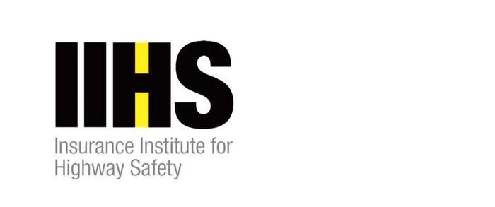 IIHS：膝部气囊作用不大？