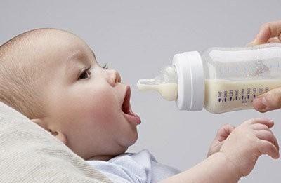 没办法母乳喂养？奶粉喂养搭配唾液酸，弥补母乳缺失的遗憾