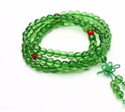 【玉石】盘点十大极品绿色系珠宝，最后这种比翡翠更绿比祖母绿还透！