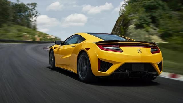 讴歌NSX 2020款车型增加了复古的黄色黄调