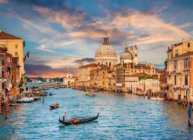 威尼斯为什么能从小渔村成为称霸地中海的大帝国？