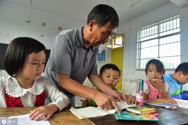 公务员岗位最艰辛排行榜！没想到这么多，你敢报吗？