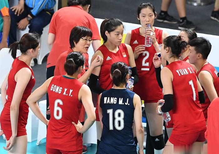 亚锦赛今日开赛 中国女排曾拿十连冠 郎平上任第一年创下最差纪录