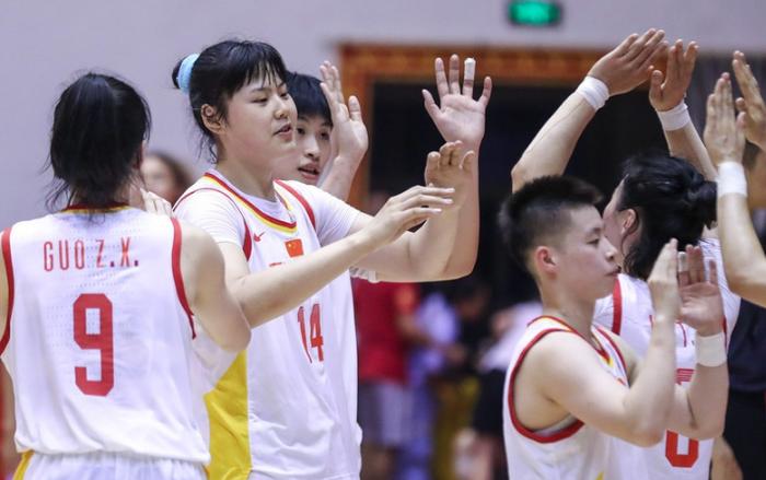 中国女篮夺冠！许利民感慨意义重大，称八一队员肯定不回来了