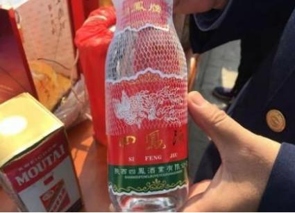 看看国内“最失败”的白酒，看起来不上档次，却是真正的粮食酒