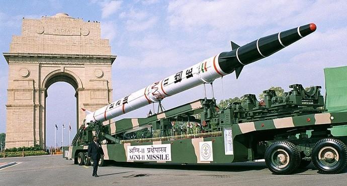 控制线交火动手在先，印度吃亏防长紧急抛出核武威胁，美呼吁冷静
