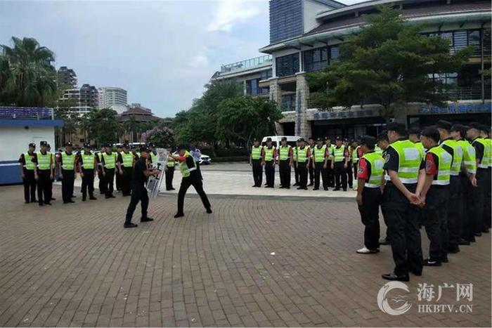 向整合资源要警力　三亚成立“鸿洲酒吧街”警保联控中队