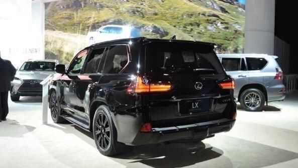 这款日系大型suv，长5米15车重2.75吨，还带全时四轮驱动