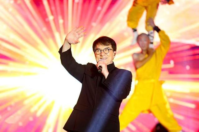 成龙、王力宏、邓紫棋亮相818从辛出发演唱会