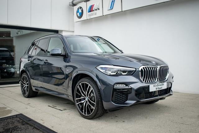 全新宝马X5 xDrive30d M运动版