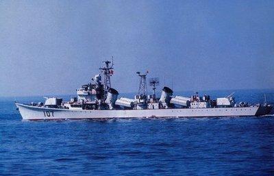 印度缺啥买啥，我们一款驱逐舰用了50年，人送外号“水上59”