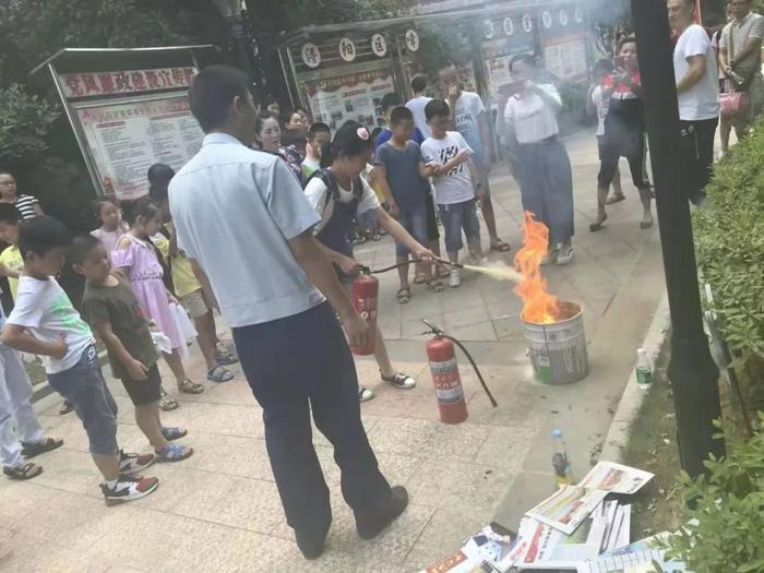 人民路街道关工委开展暑期消防安全教育活动