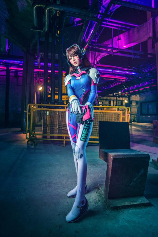 小姐姐COS守望先锋 D.VA，为了还原度也是够拼的！