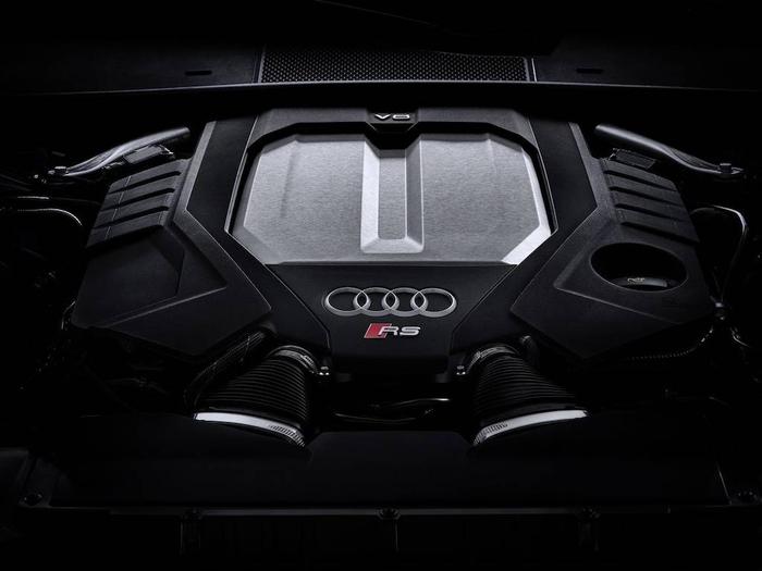 零百加速3.6秒！奥迪全新一代RS 6 Avant官图发布！
