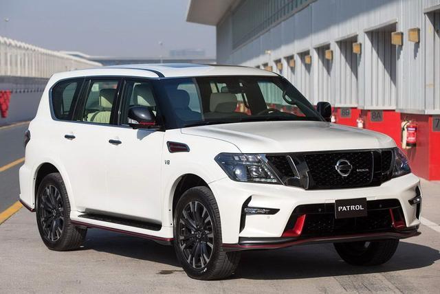 英菲尼迪QX80，日产顶级旗舰SUV，坐拥豪华气场，值得入手吗？