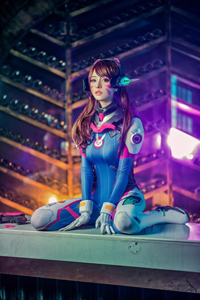 小姐姐COS守望先锋 D.VA，为了还原度也是够拼的！