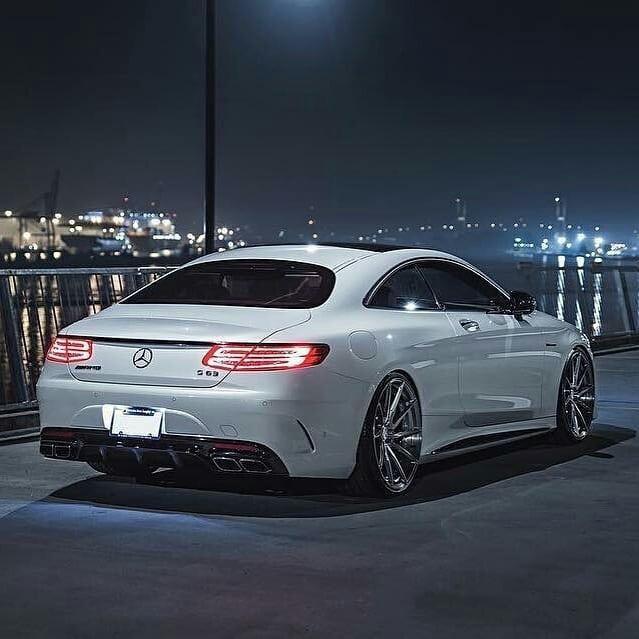 奔驰AMG S63 Coupe，非常适合年轻人的轿车