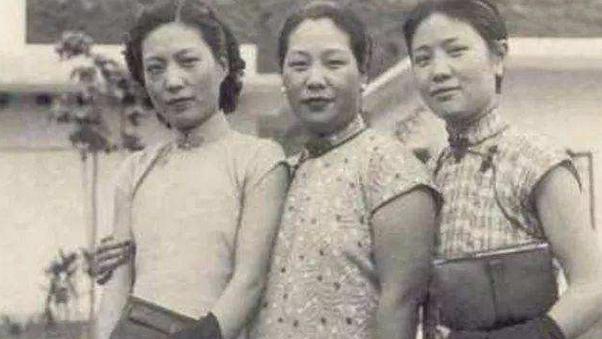 上海滩大佬之一，杜月笙去世后，他的5位夫人结局是什么样的？