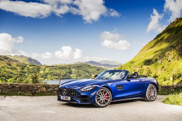 漂亮的AMG GTS，敞篷很加分！