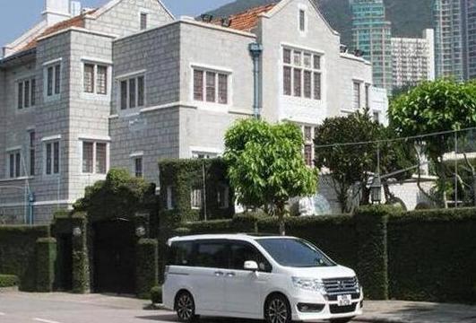 ​晒晒刘翔在上海的豪宅，起码价值过亿，普通人一辈子都住不起