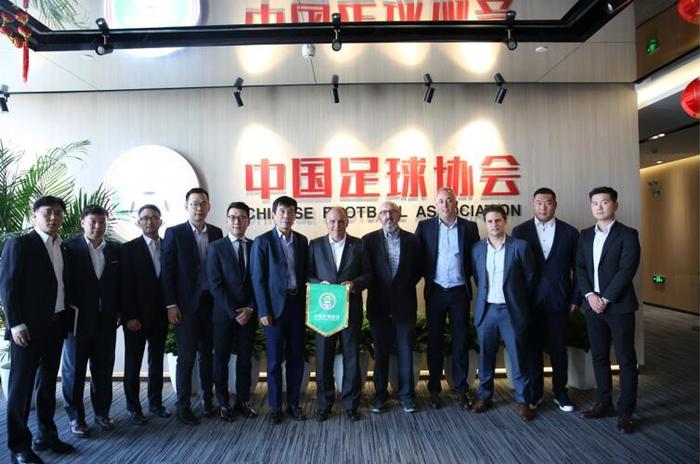 西甲联盟与中国足协合作，促进基层足球发展