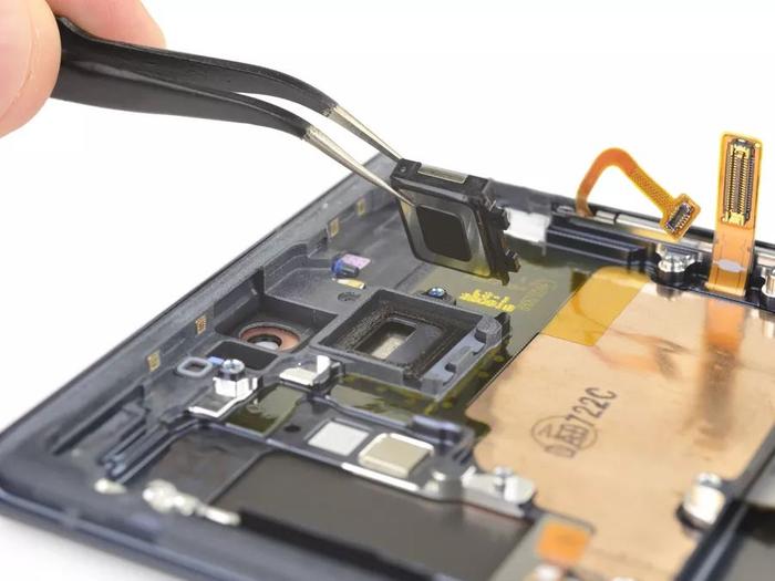 iFixit的Galaxy Note 10+ 5G版拆解报告：堆叠式主板，最终得分3/10