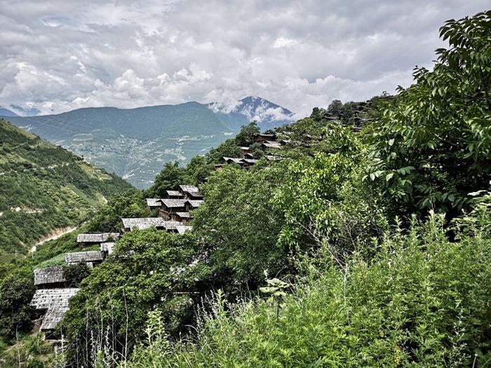 同乐傈僳族山寨：澜沧江畔“山羊的歌舞”更加欢快