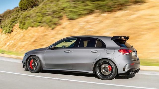 奔驰AMG A45/AMG CLA45焕然一“芯”，2.0T输出416马力！