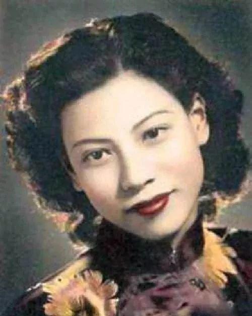 粤语片当红花旦罗兰 年轻时漂亮是混血儿85岁依然单身独居