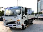 10.4英寸中控大屏，可轻松上蓝牌，实拍江淮帅铃城配版轻卡