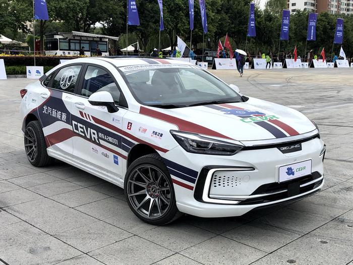 广汽AionLX/北汽EU5 R600/北京奔驰EQC在列，成都车展新车预览