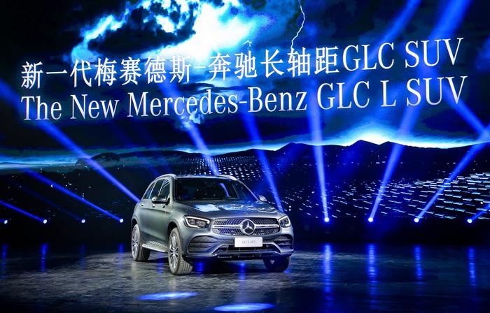 新一代梅赛德斯-奔驰长轴距GLC SUV夺目上市！