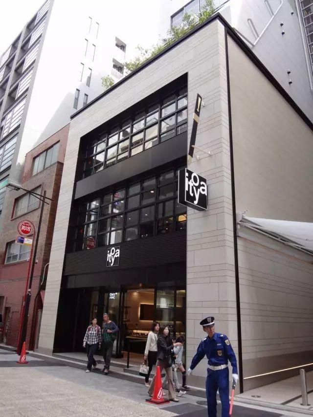 商业动态 | 日本人用113年打造了一座12层大楼，竟然只为卖文具？！