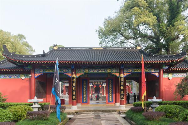 论江西赣派建筑与安徽徽派建筑的异同