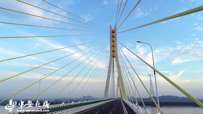 喜讯！池州长江公路大桥今日通车了！