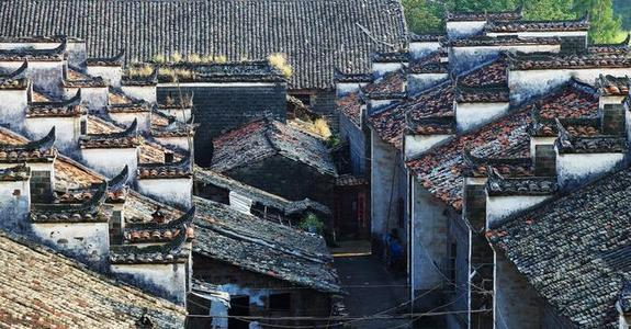 丰城胡咀街小巷子的隐藏美食与故事探秘