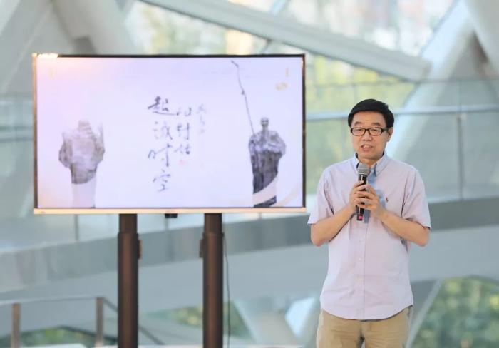 “超越时空的对话--吴为山雕塑作品展”艺术沙龙在凤凰中心举办