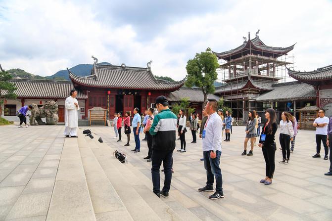 浙江唯一不收门票的千年古刹，幽静山林的佛家圣地